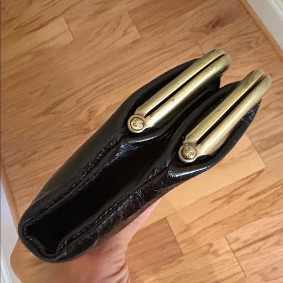 Hobo Lauren black leather clutch wallet dragon embroidery limited edition 2021 - Picture 7 of 16